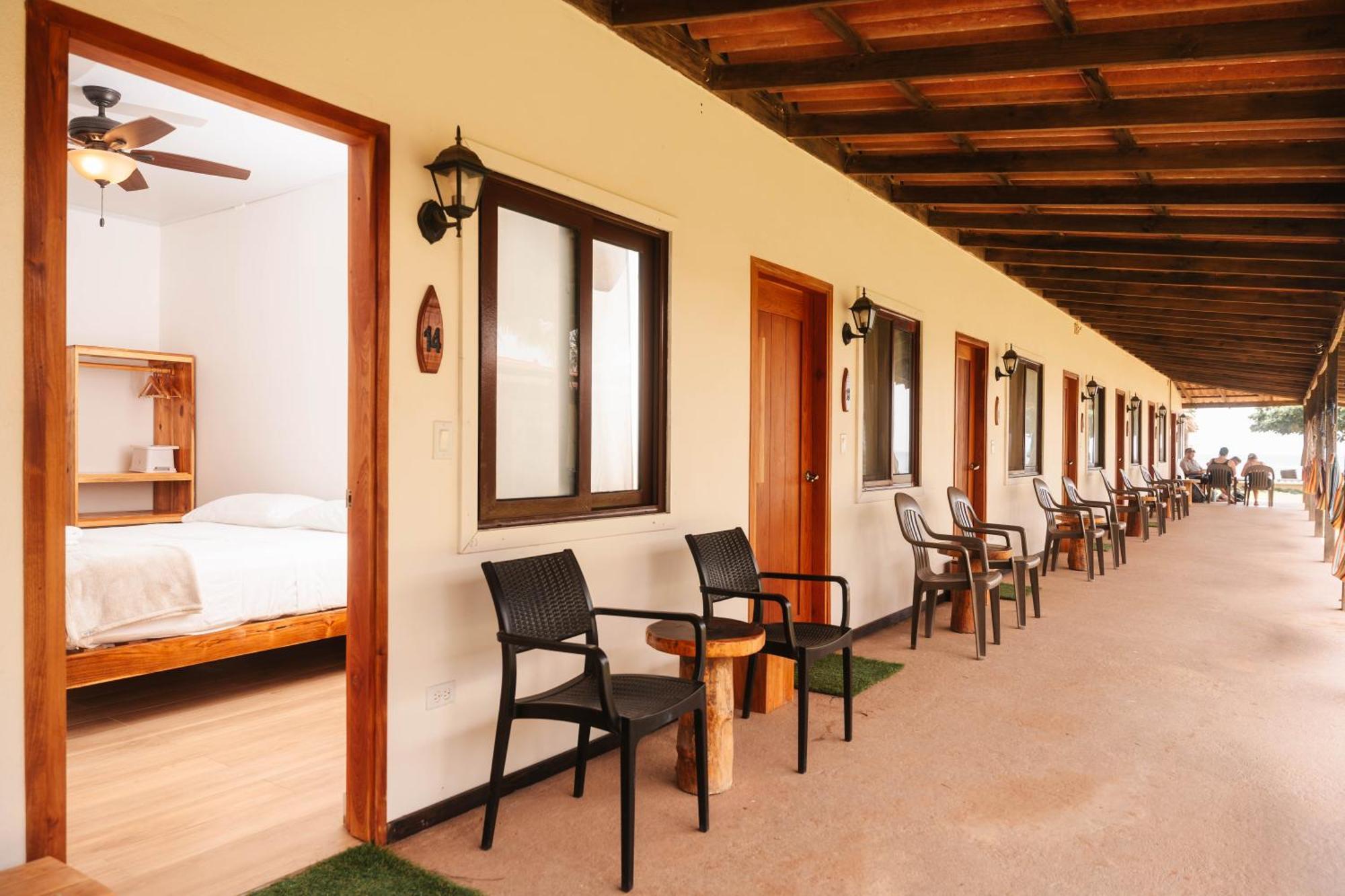 Beach Break Hotel & Surf Camp De Playa Venao Εξωτερικό φωτογραφία